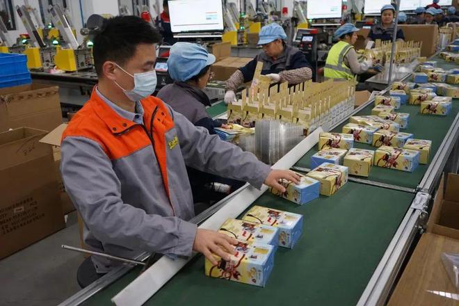 卡难求” 成爆款竟然是开化出品！CQ9电子有限公司哪吒卡牌 “一(图5)